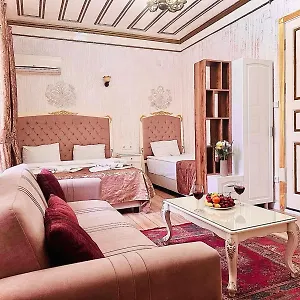 Aparthotel Alhambra